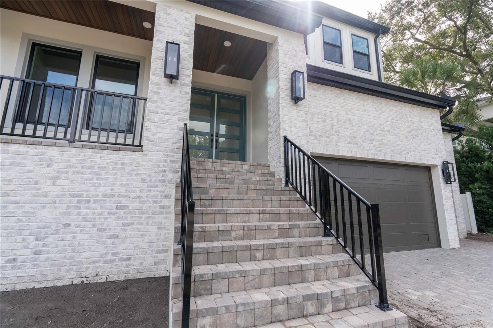 Single Family Residence at 4906 W ESTRELLA ST, TAMPA, photo 9 of 48
