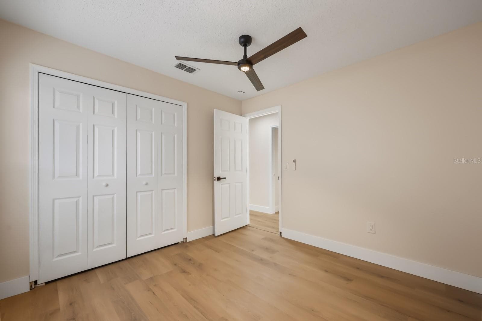 Single Family Residence at 5449 WOOD CROSSING ST, ORLANDO, photo 11 of 19