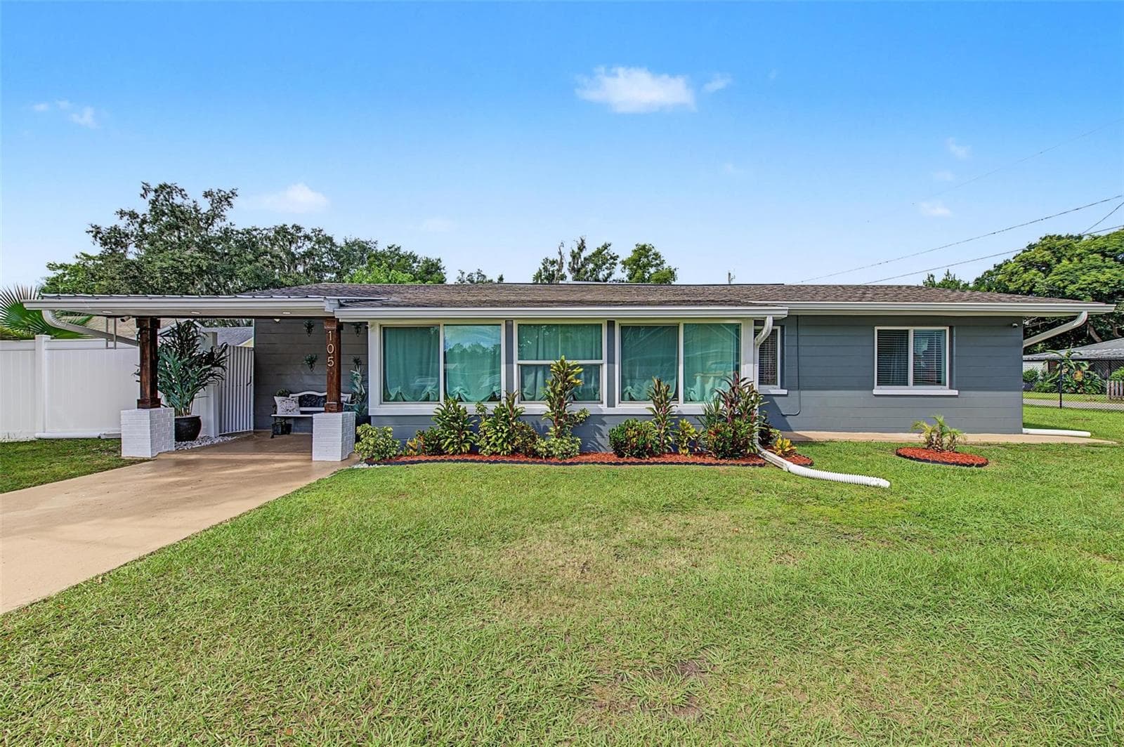 Single Family Residence at 105 N PEARL ST, PLANT CITY, photo 2 of 46
