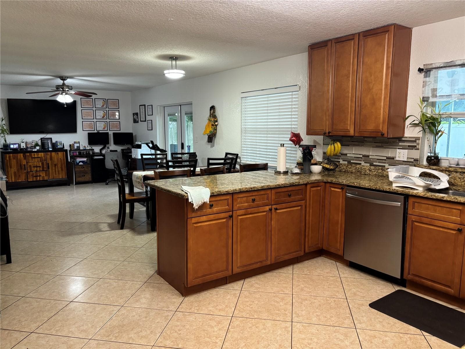 Single Family Residence at 107 SUNSET DR, LONGWOOD, photo 14 of 27