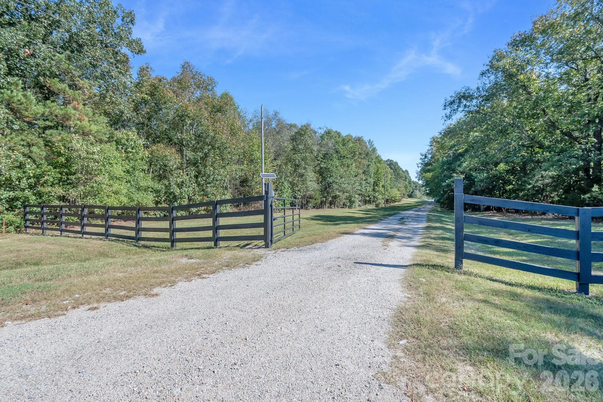 Single Family Residence at 4227 Pigg Mattox Road, Monroe, photo 4 of 46