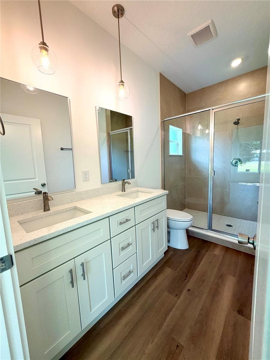 Master bath 1 - 1205 AVENUE K, HAINES CITY