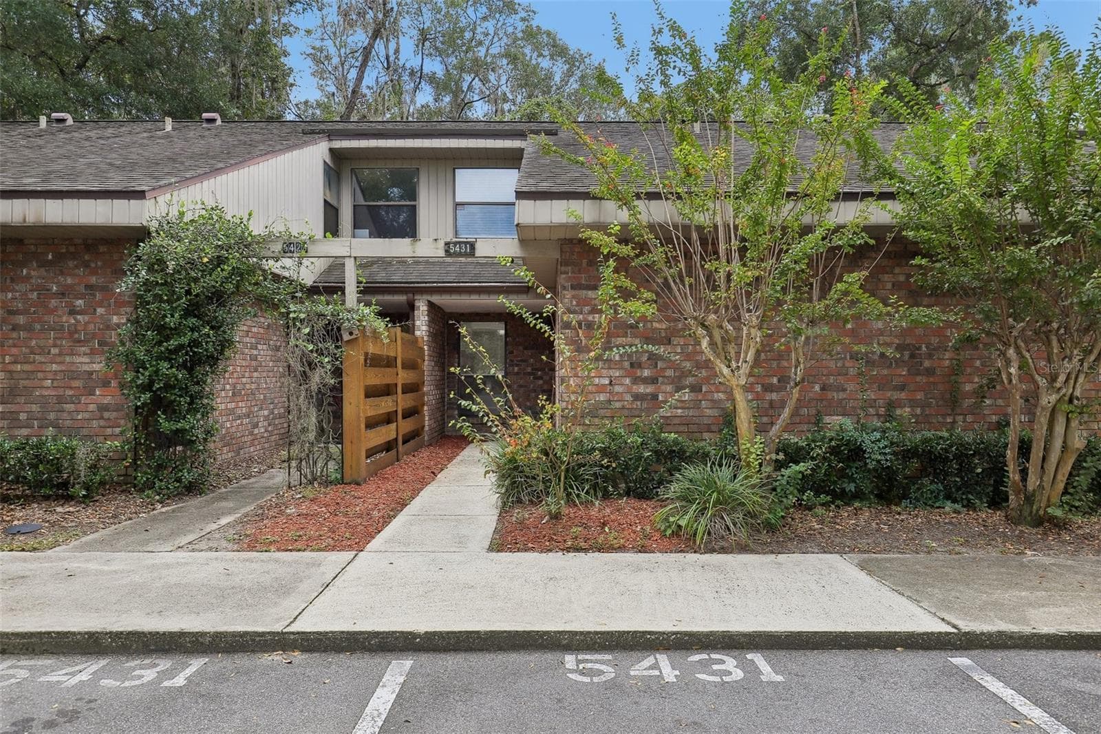 5431 NW 33RD PL
