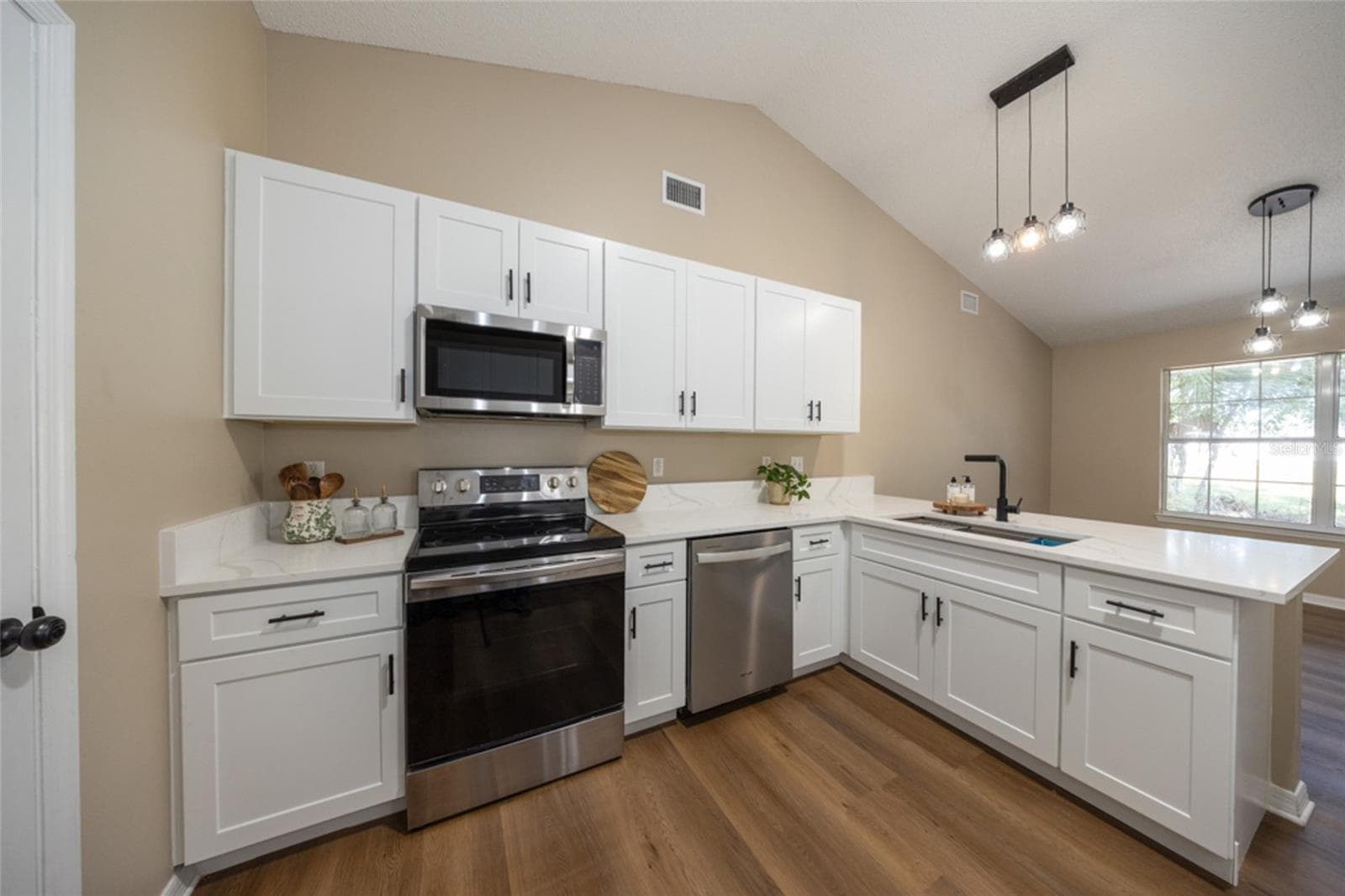 Single Family Residence at 71 RANDOLPH DR, PALM COAST, photo 14 of 45