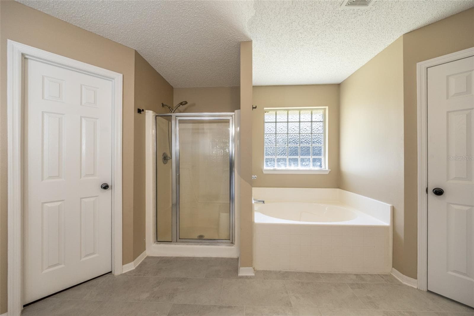 Primary Bathroom - 71 RANDOLPH DR, PALM COAST