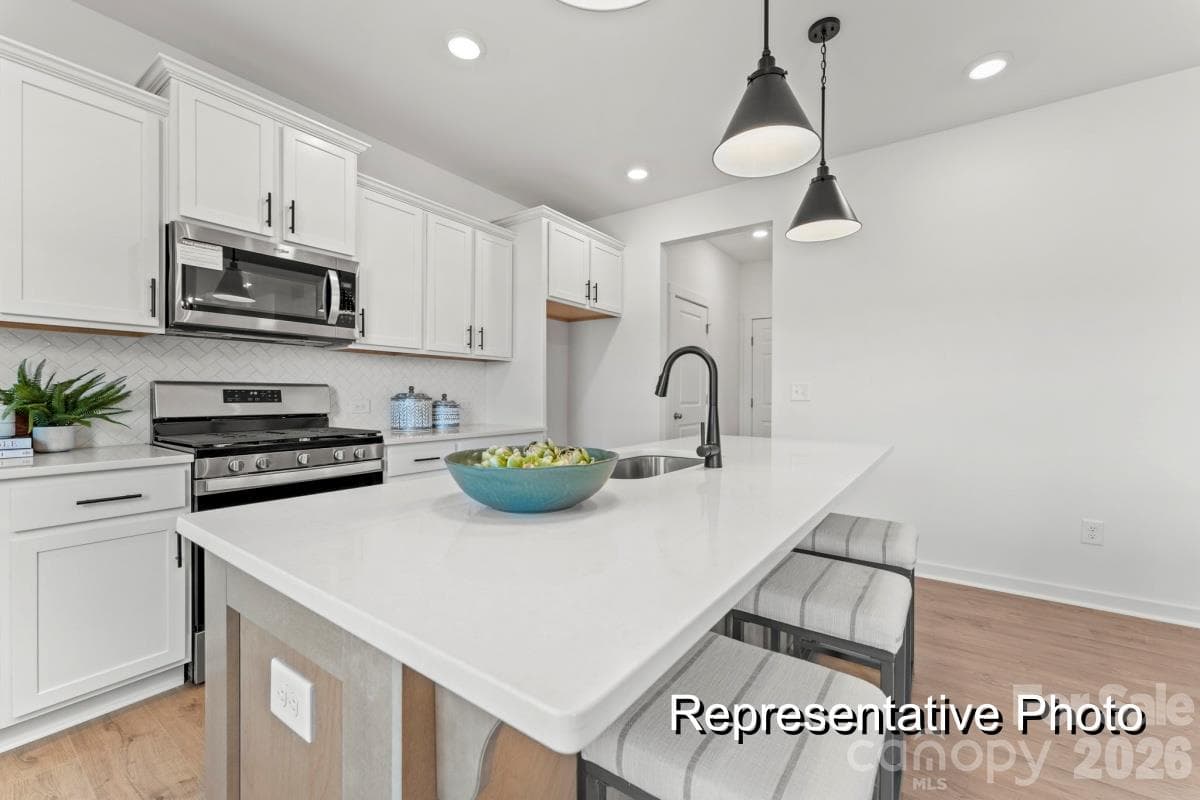 Single Family Residence at 4643 Monterrico Drive, Lancaster, photo 4 of 23
