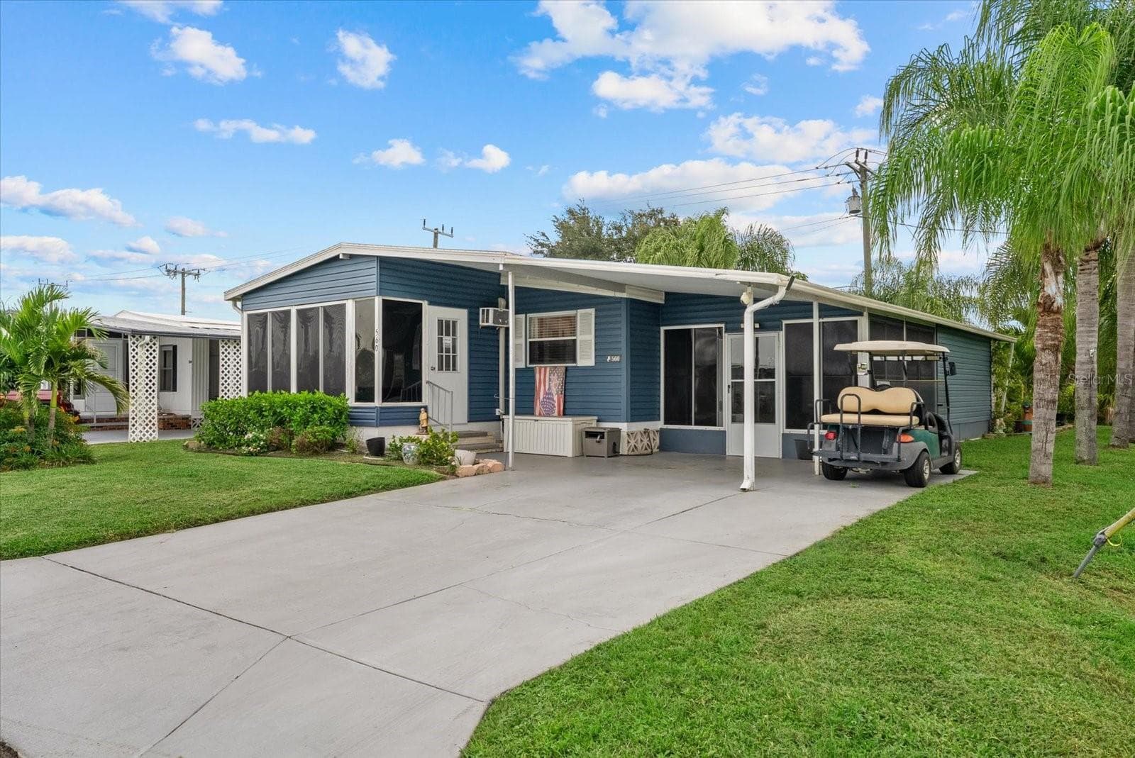 Manufactured Home at 560 FAIRMOUNT DR, NORTH PORT, photo 2 of 37