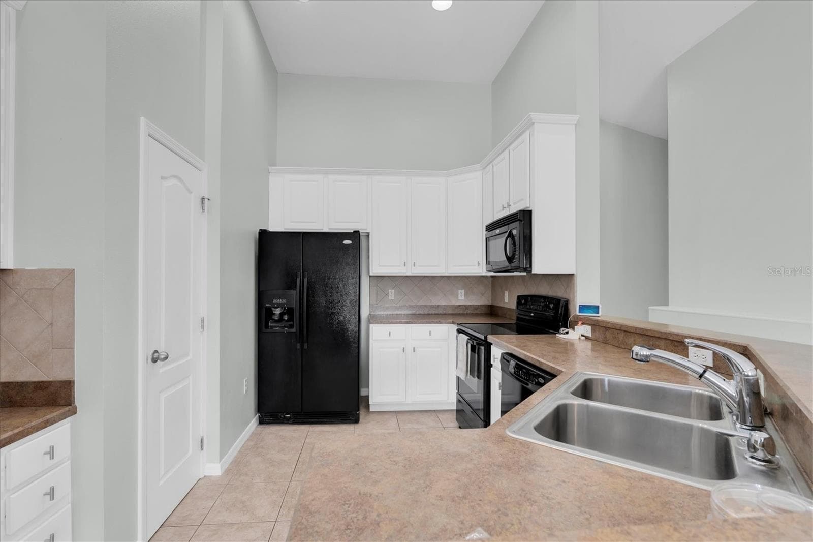 Townhouse at 7604 RED MILL CIRCLE, NEW PORT RICHEY, photo 13 of 26