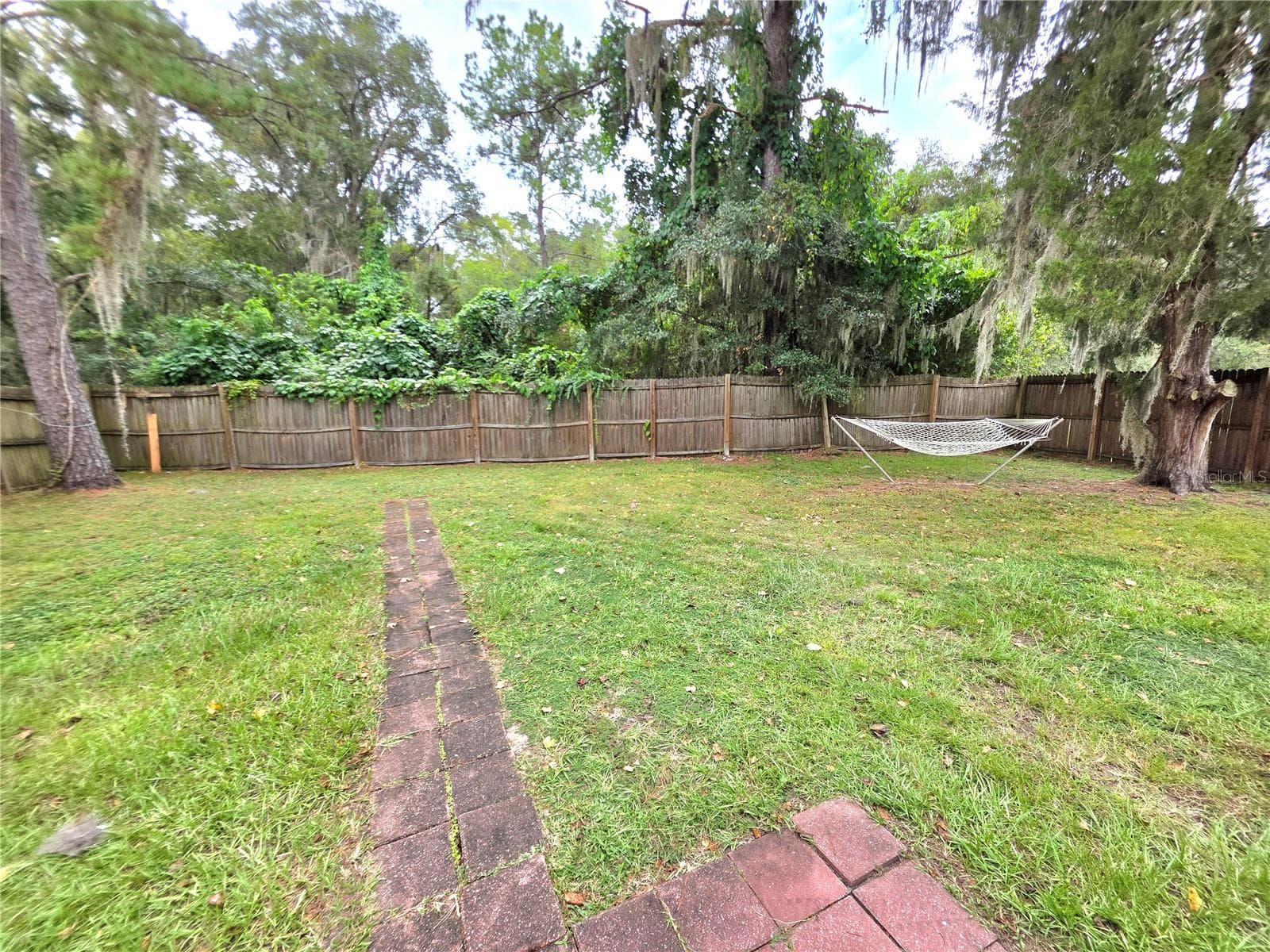 Single Family Residence at 521 SMITH & UNION ST LOTS 53 & 54, BROOKSVILLE, photo 12 of 14