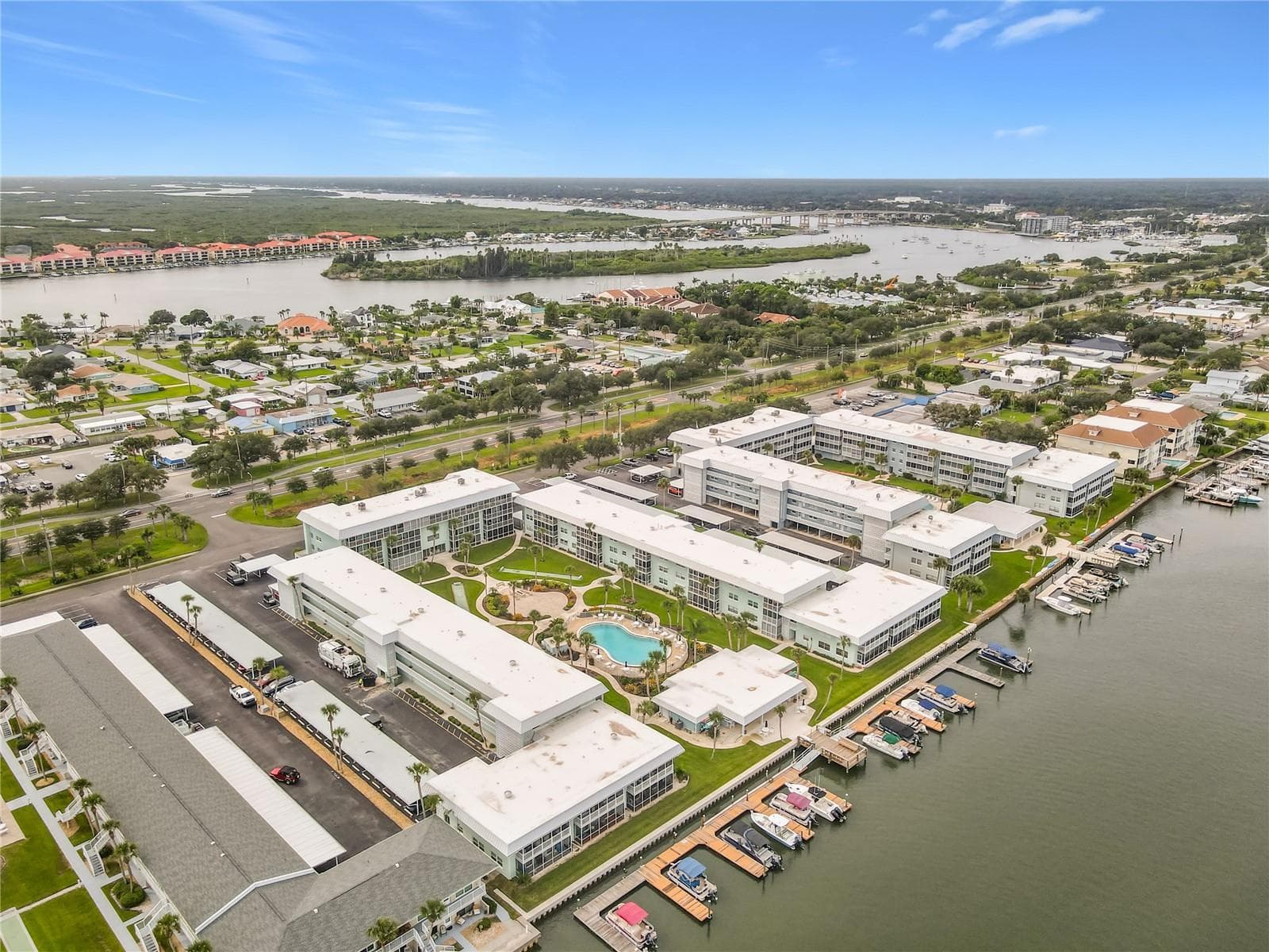 Condominium at 325 N CAUSEWAY #203, NEW SMYRNA BEACH, photo 38 of 44