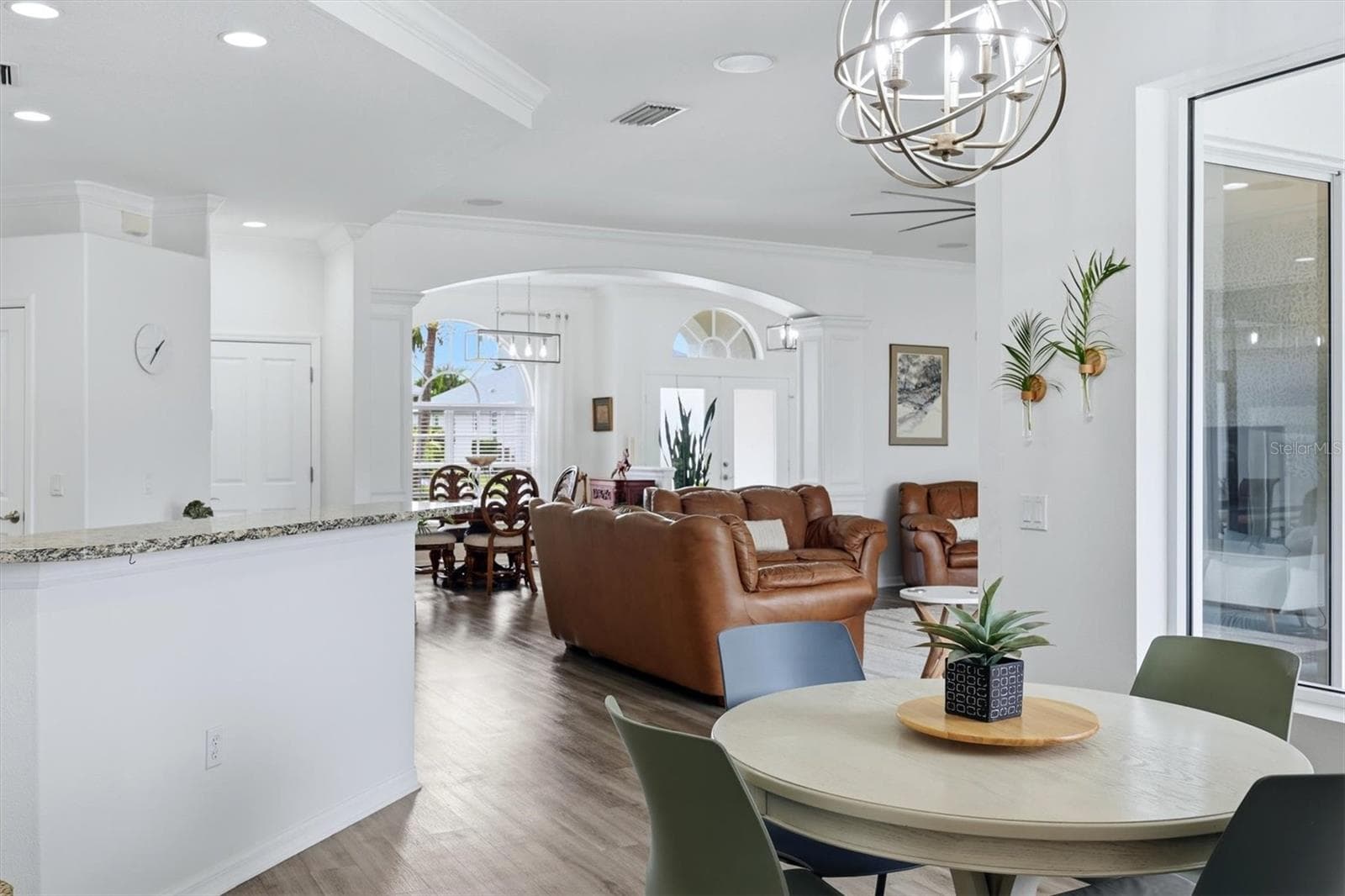 Open design from kitchen to great room and lanai - 5847 LEXINGTON DR, PARRISH