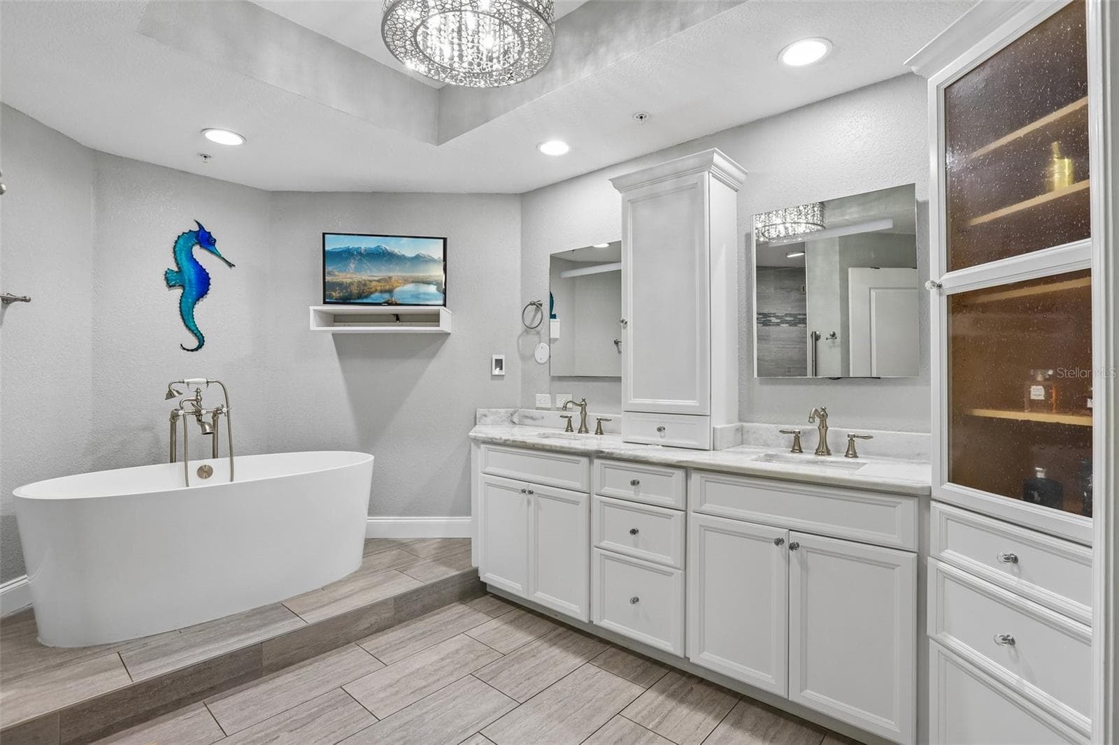 Primary En Suite Bathroom - 5823 BOWEN DANIEL DR #601, TAMPA