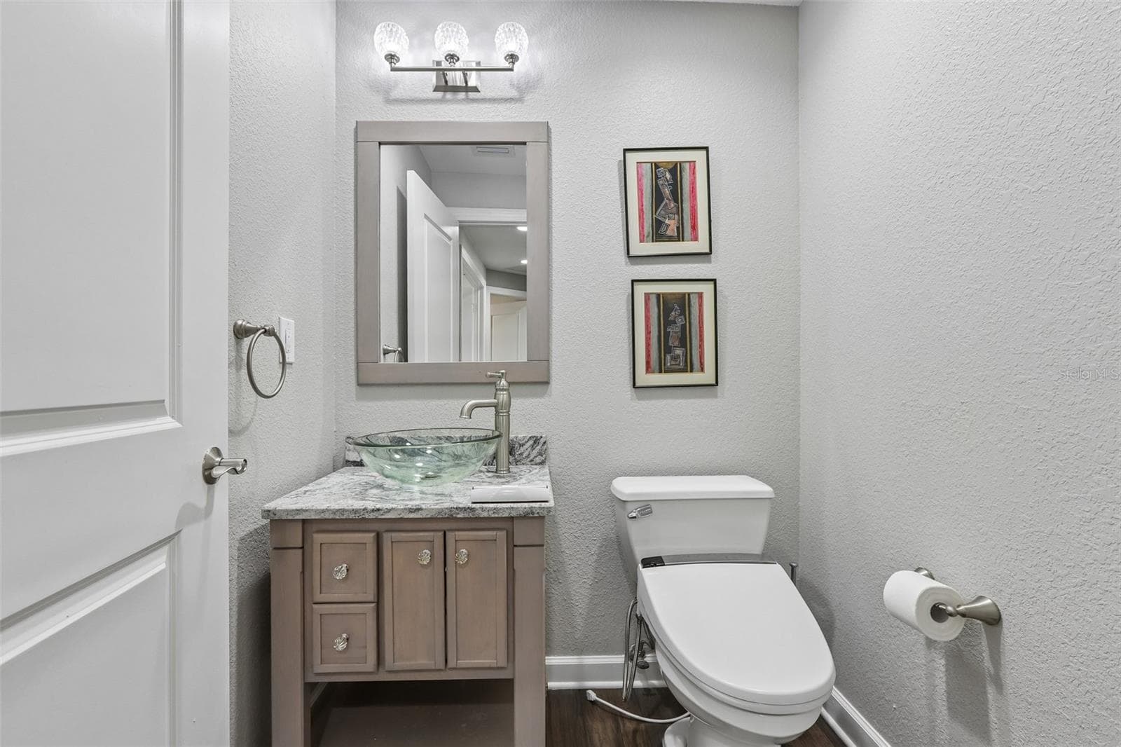Powder Room - 5823 BOWEN DANIEL DR #601, TAMPA