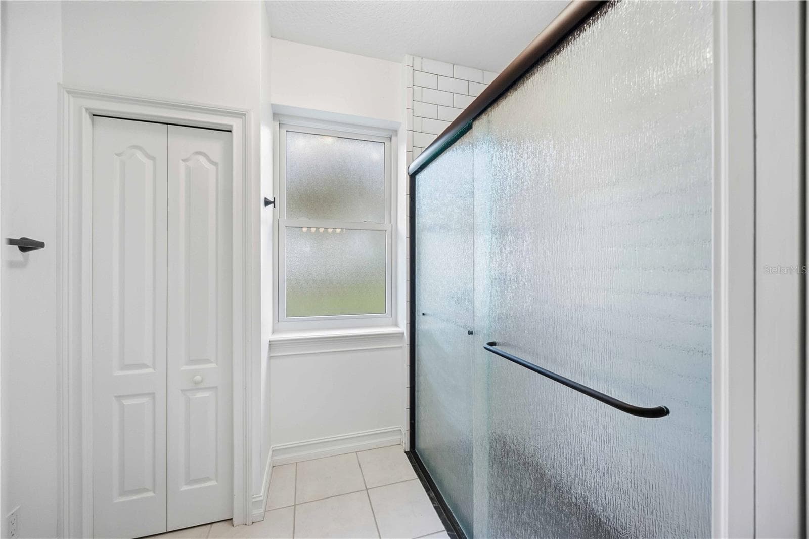 Stand up shower with closet and bidet toilet - 8543 SW AVIARY RD, ARCADIA