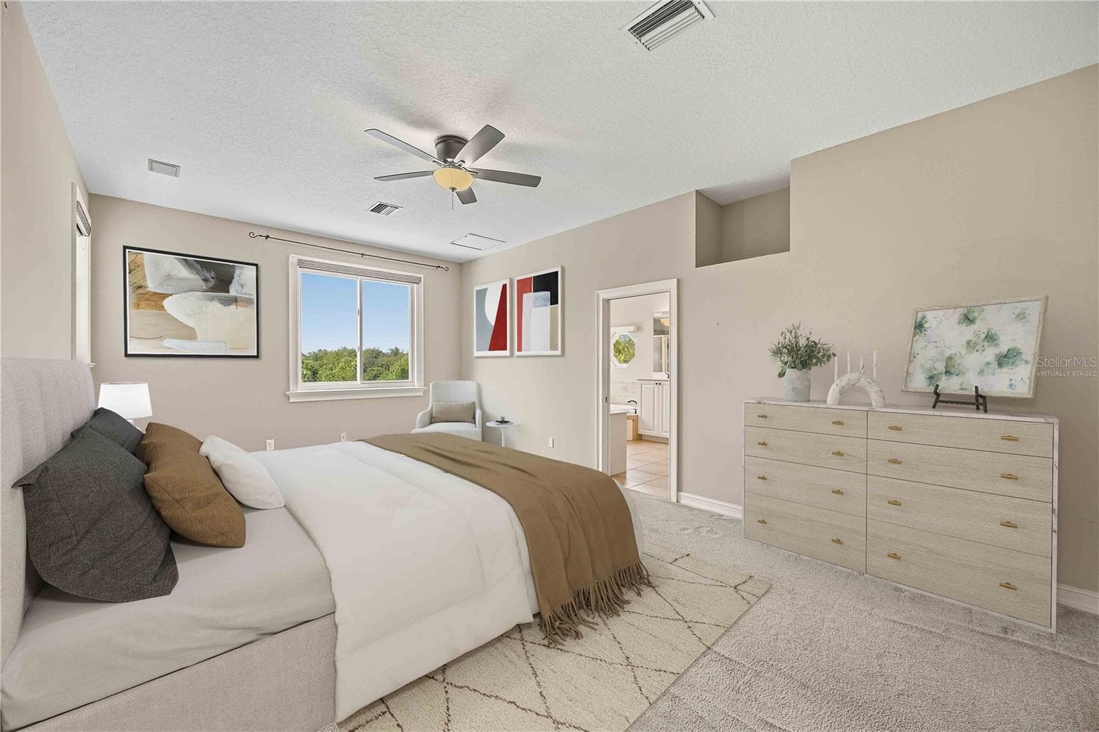 Virtually staged bedroom furniture - 8543 SW AVIARY RD, ARCADIA