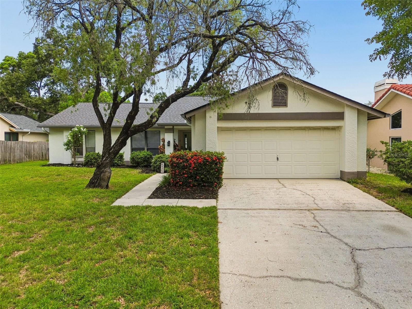 525 WALKER RD