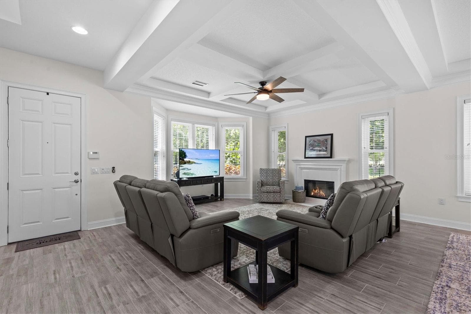 Townhouse at 480 GILMAN PL N, ST PETERSBURG, photo 6 of 73