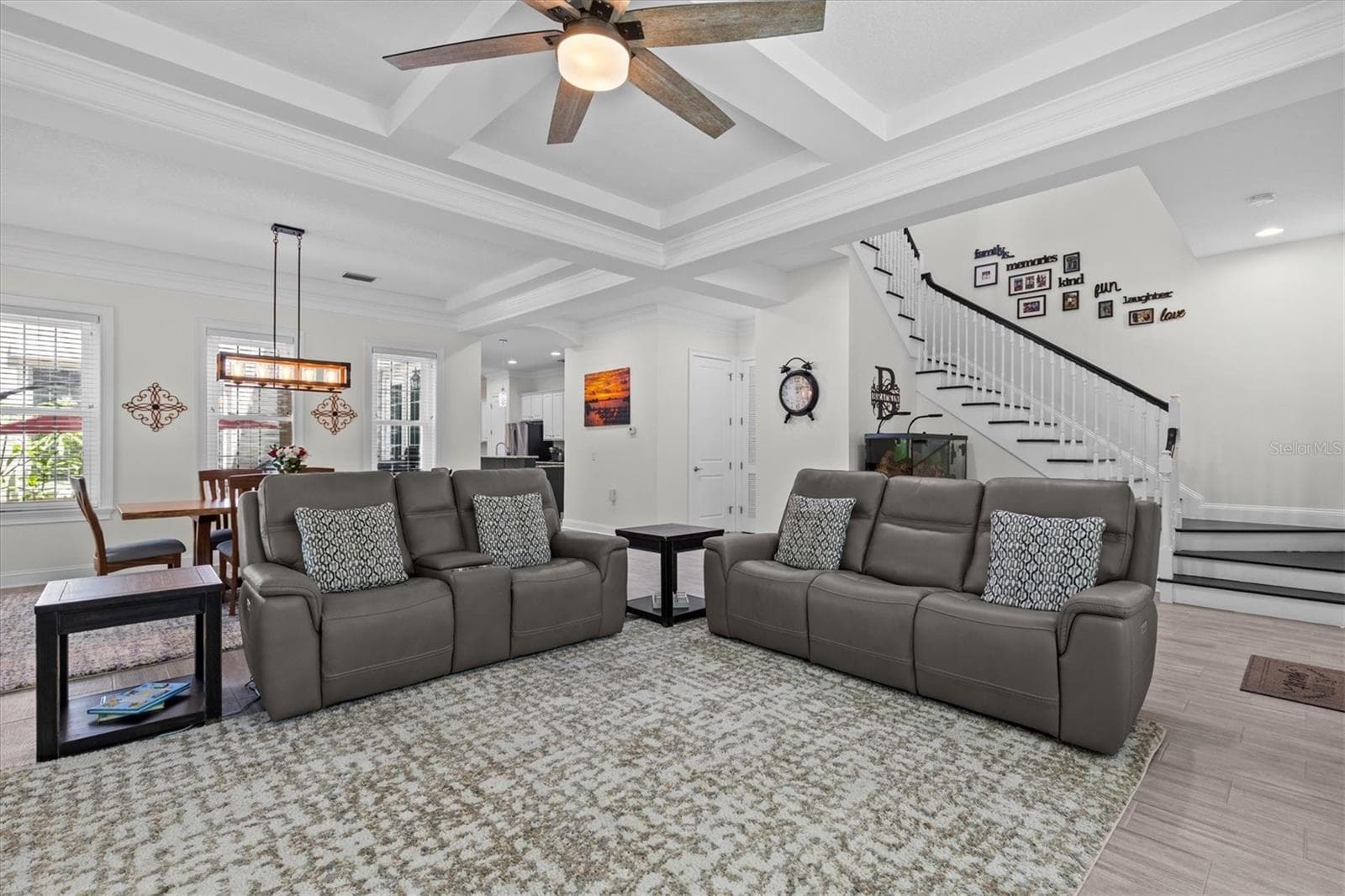 Townhouse at 480 GILMAN PL N, ST PETERSBURG, photo 7 of 73