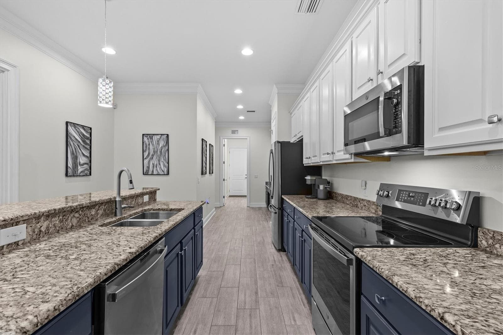 Townhouse at 480 GILMAN PL N, ST PETERSBURG, photo 17 of 73