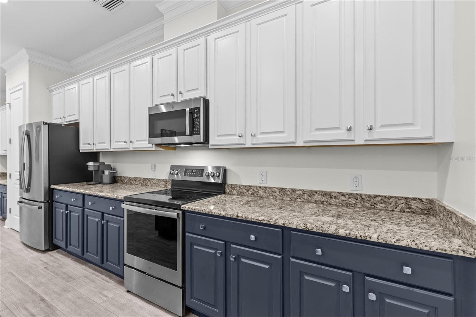 Townhouse at 480 GILMAN PL N, ST PETERSBURG, photo 18 of 73