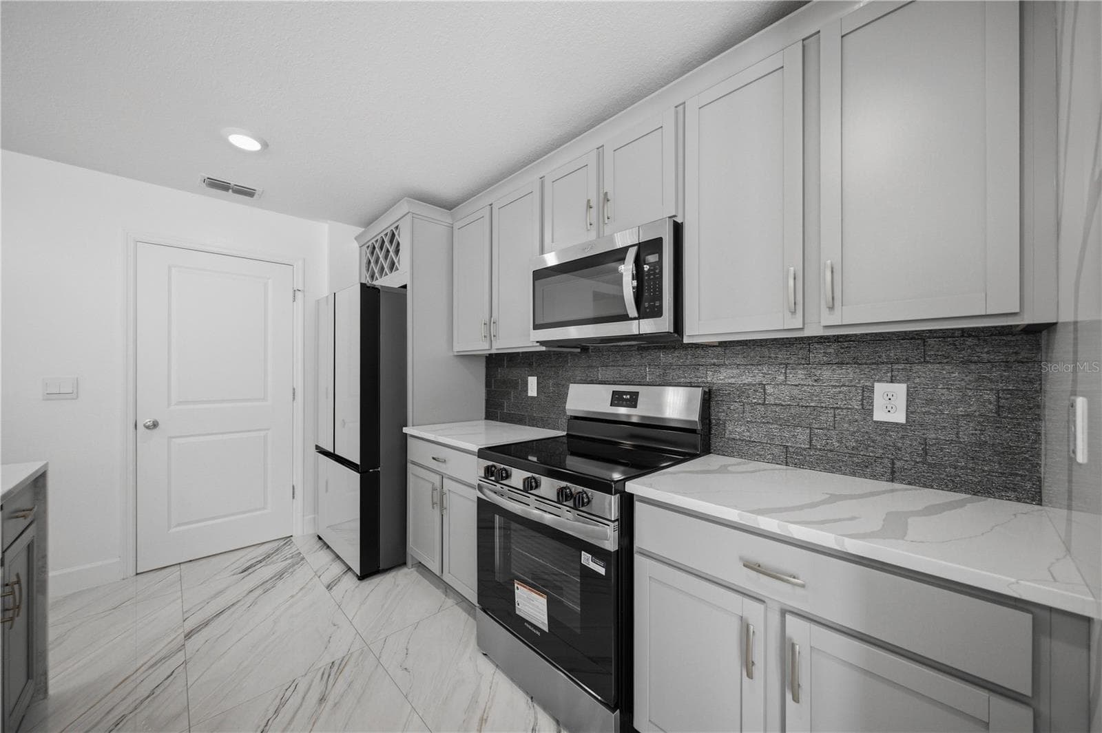 Single Family Residence at 7210 SW 136TH LN, OCALA, photo 15 of 43