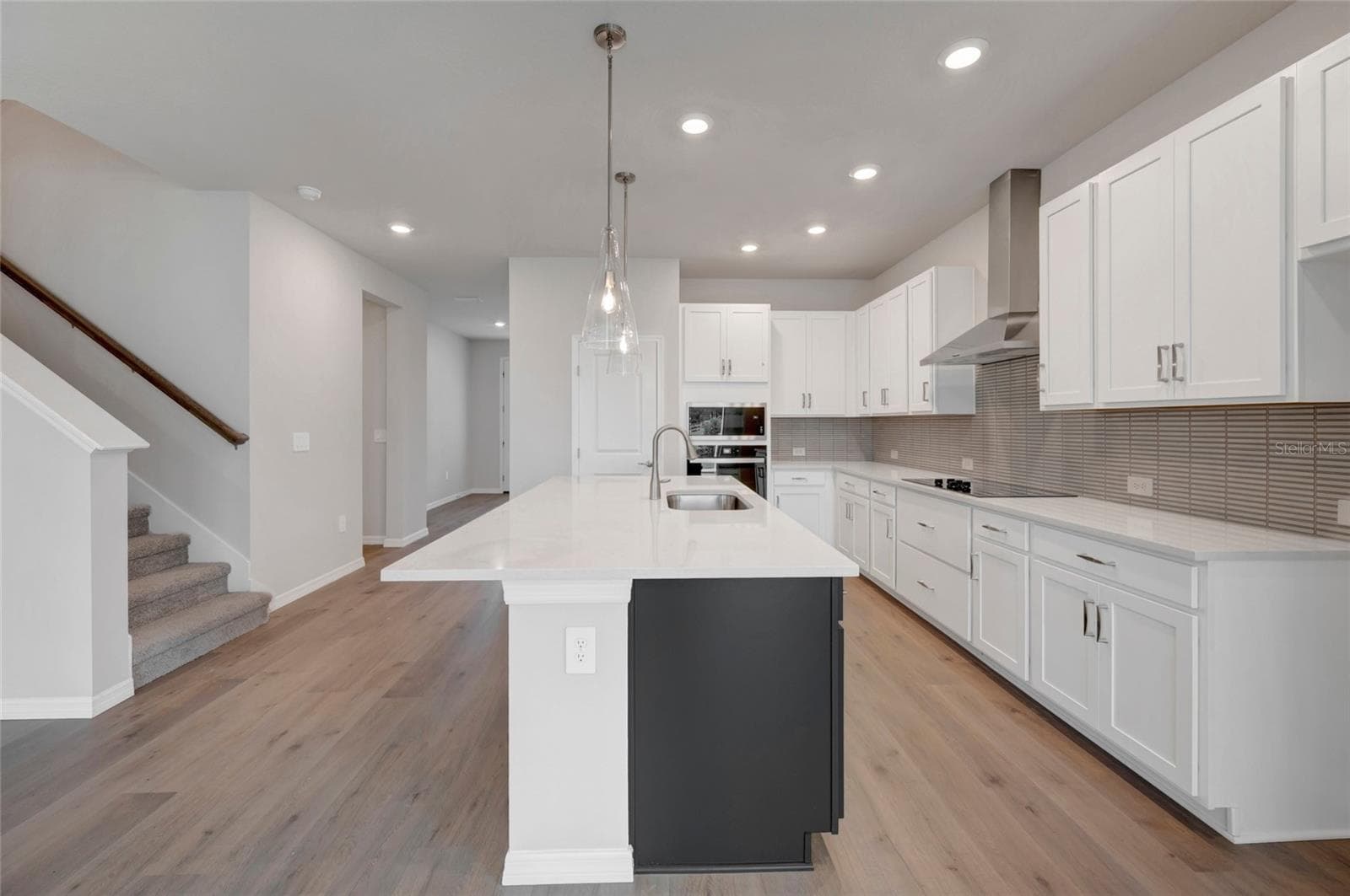 Kitchen - 439 SPRING HARVEST DR, PLANT CITY