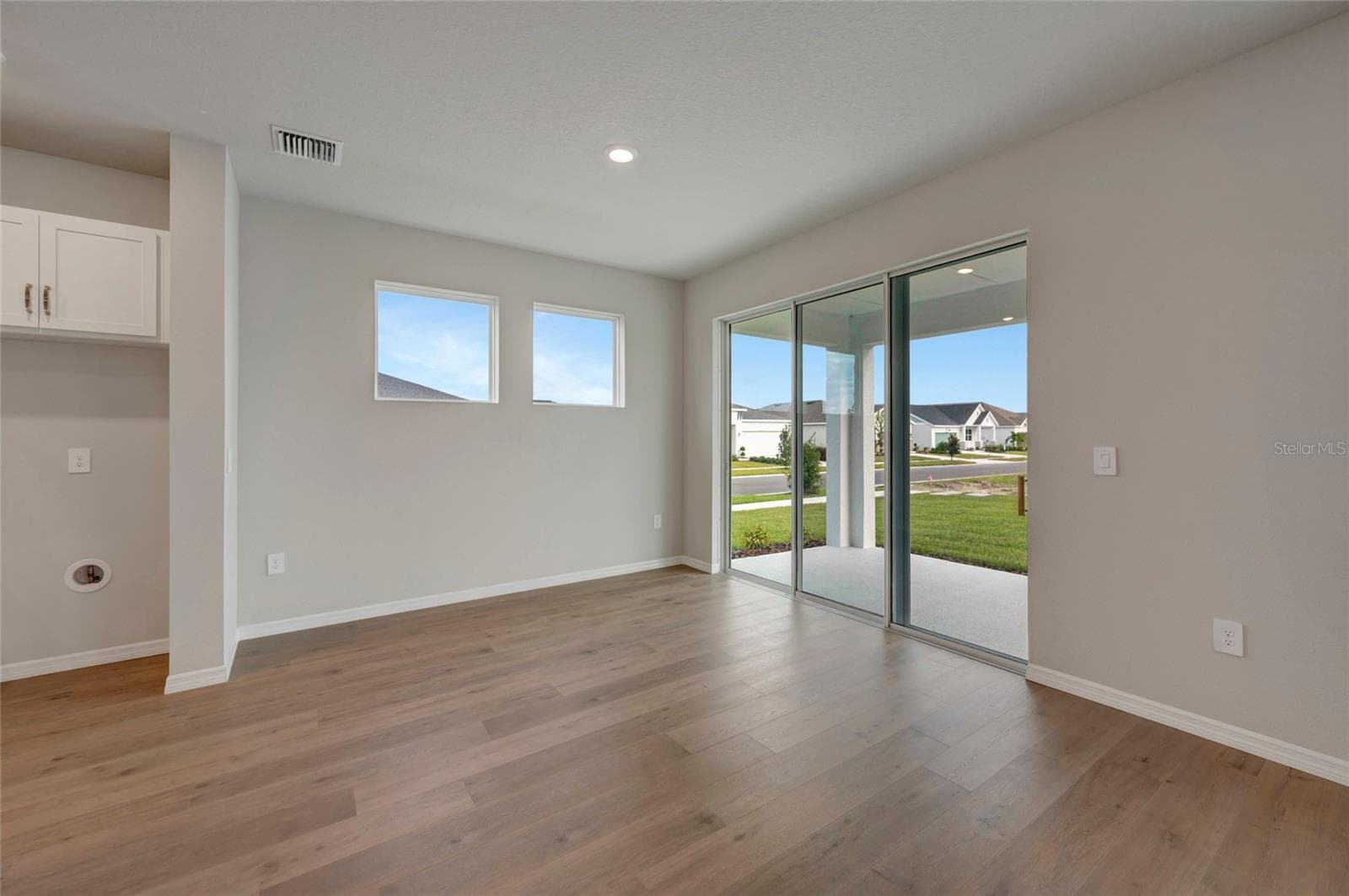 Dining - 439 SPRING HARVEST DR, PLANT CITY
