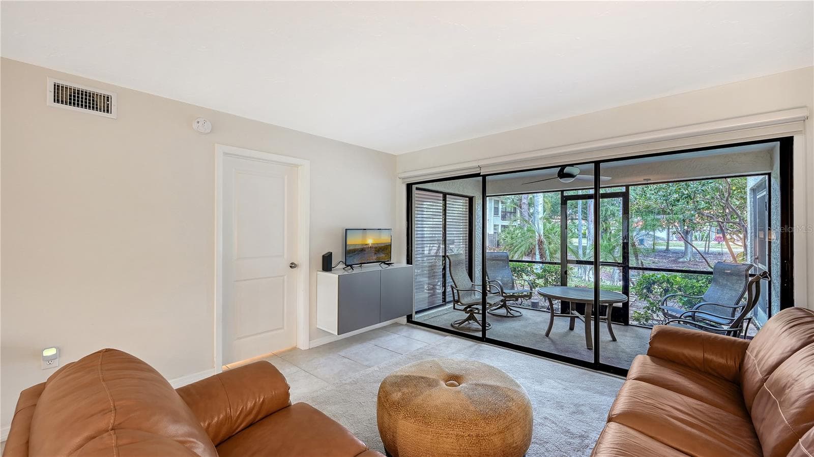Condominium at 4729 WINSLOW BEACON #11, SARASOTA, photo 10 of 59