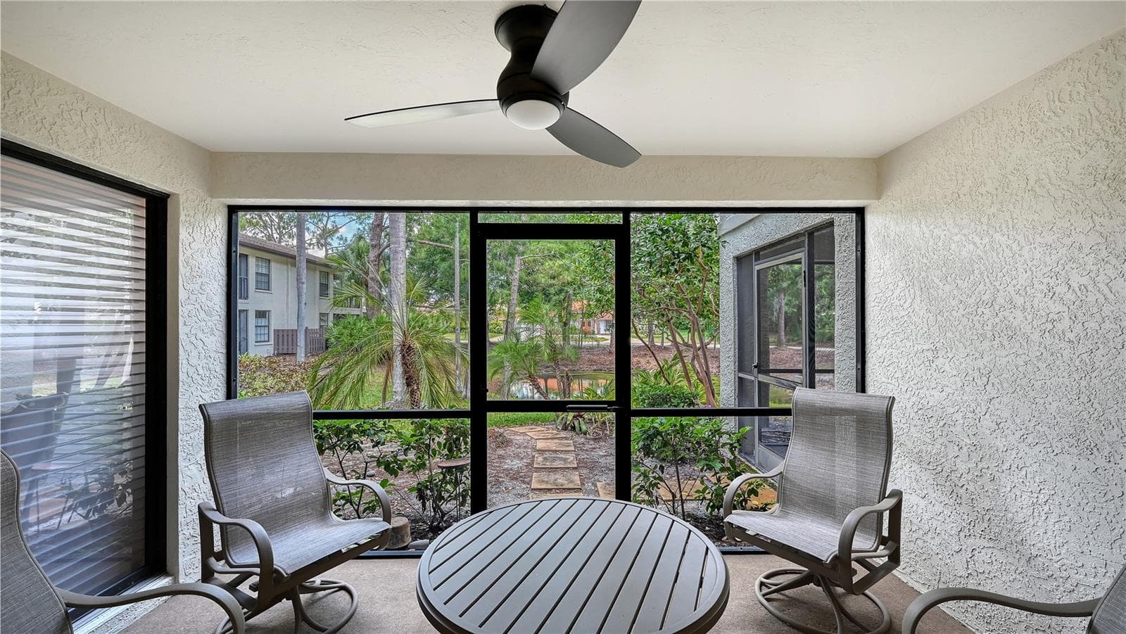 Condominium at 4729 WINSLOW BEACON #11, SARASOTA, photo 11 of 59