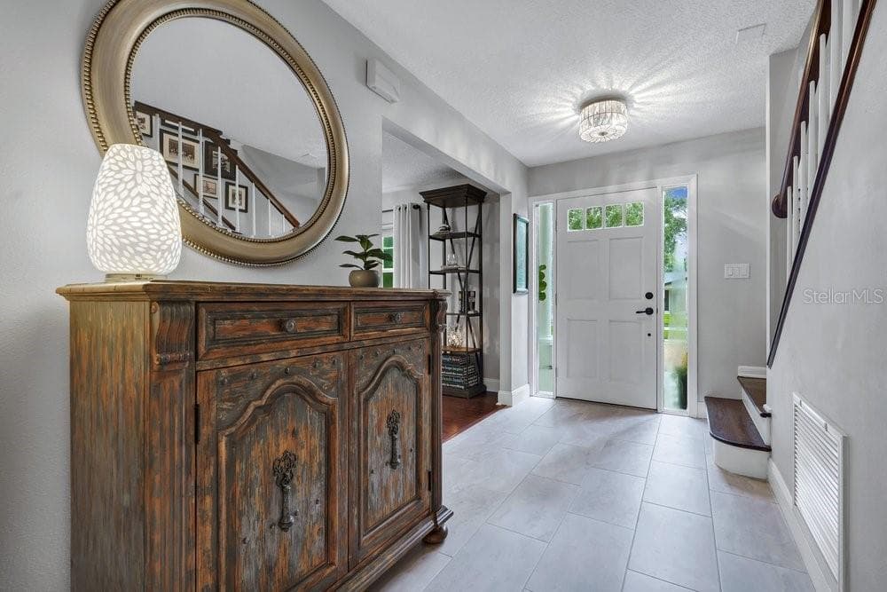 Single Family Residence at 2572 FIFESHIRE DR, WINTER PARK, photo 4 of 47