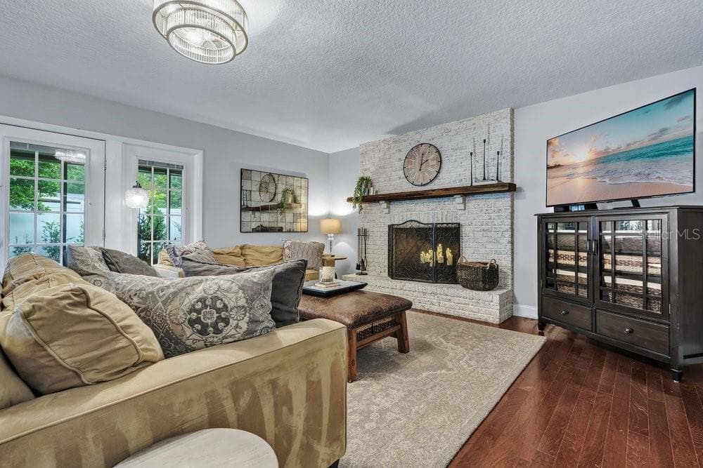 Single Family Residence at 2572 FIFESHIRE DR, WINTER PARK, photo 13 of 47