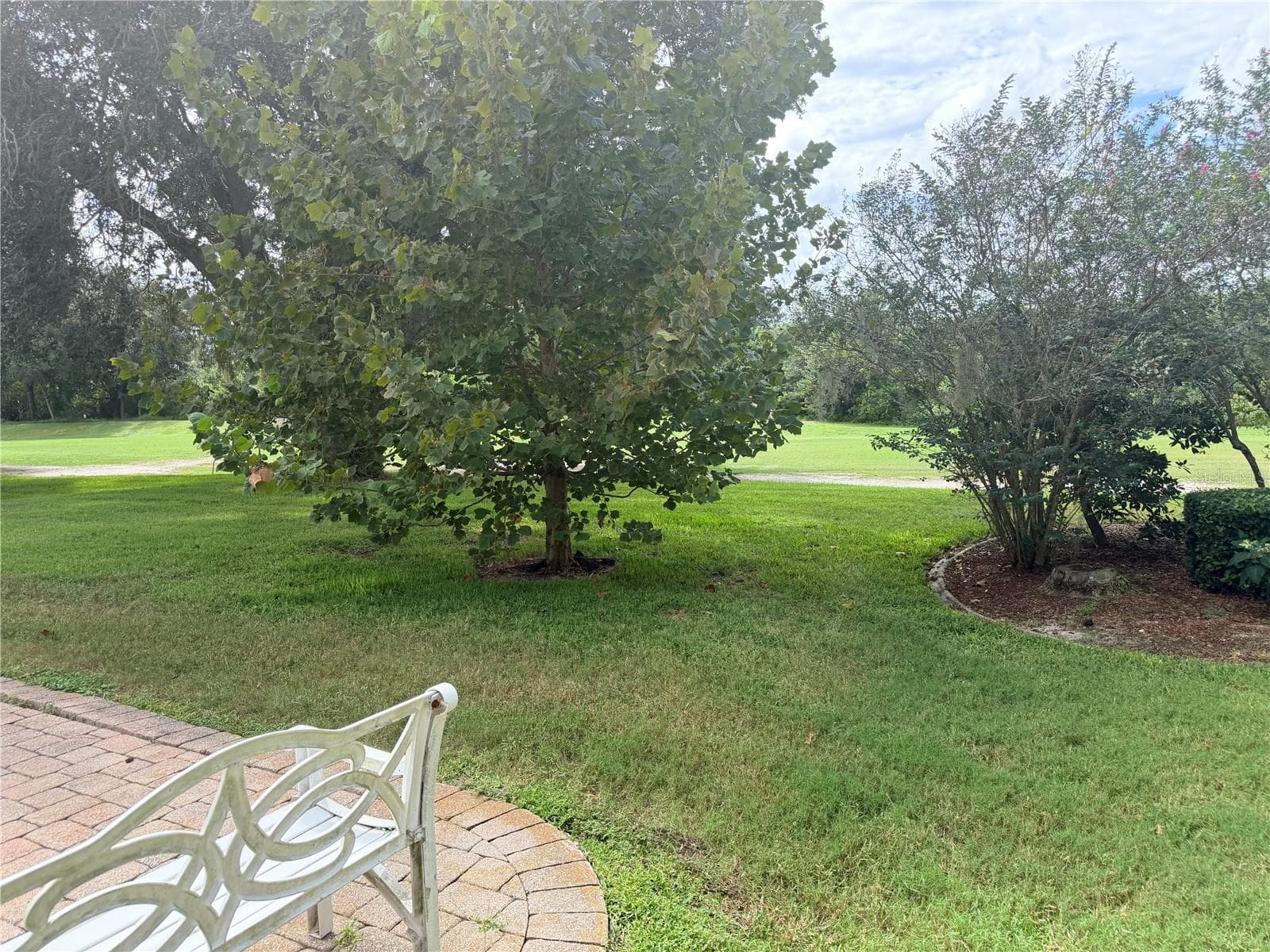 Single Family Residence at 208 GOLF AIRE BLVD, WINTER HAVEN, photo 3 of 13