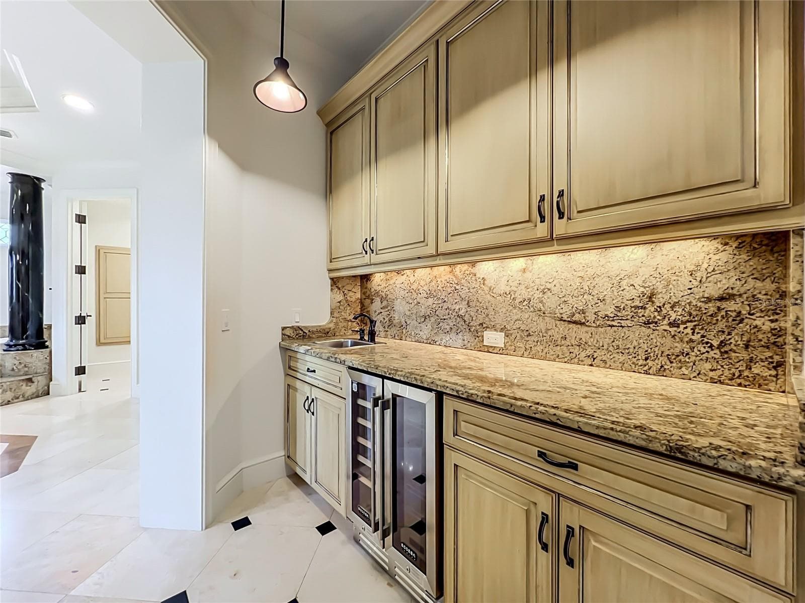 primary suite - 2405 ALAQUA DR, LONGWOOD