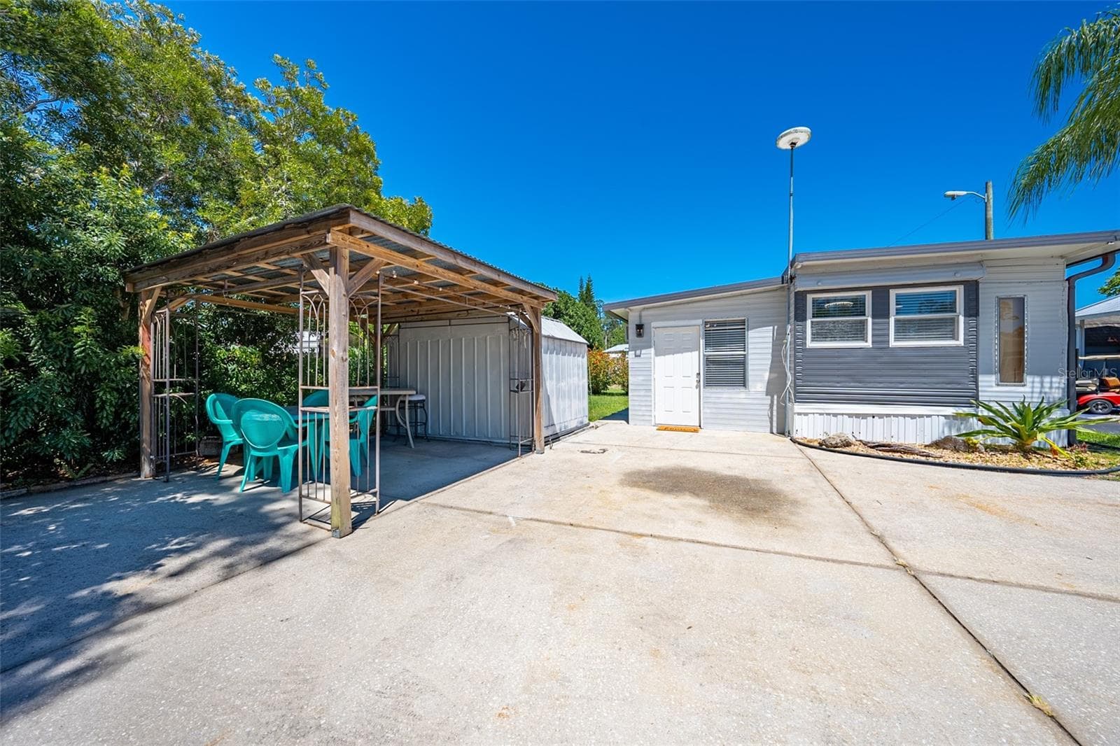 Manufactured Home at 1379 MAINSAIL LN, ST CLOUD, photo 14 of 35