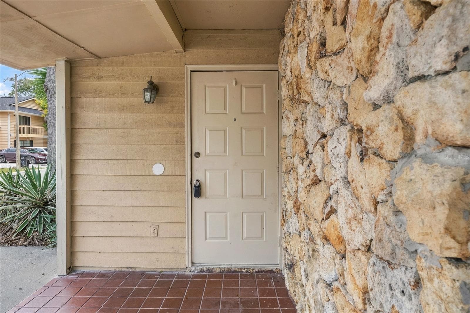 Townhouse at 510 YELLOWWOOD CT, ALTAMONTE SPRINGS, photo 3 of 23