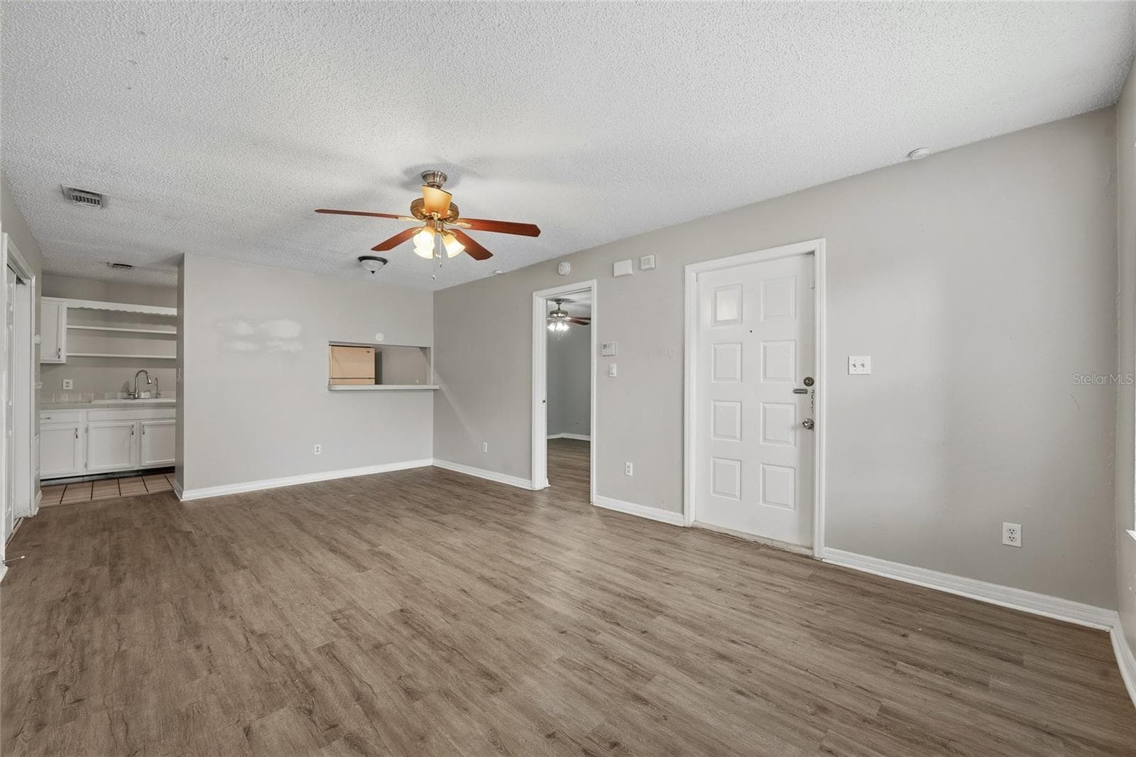 Townhouse at 510 YELLOWWOOD CT, ALTAMONTE SPRINGS, photo 5 of 23
