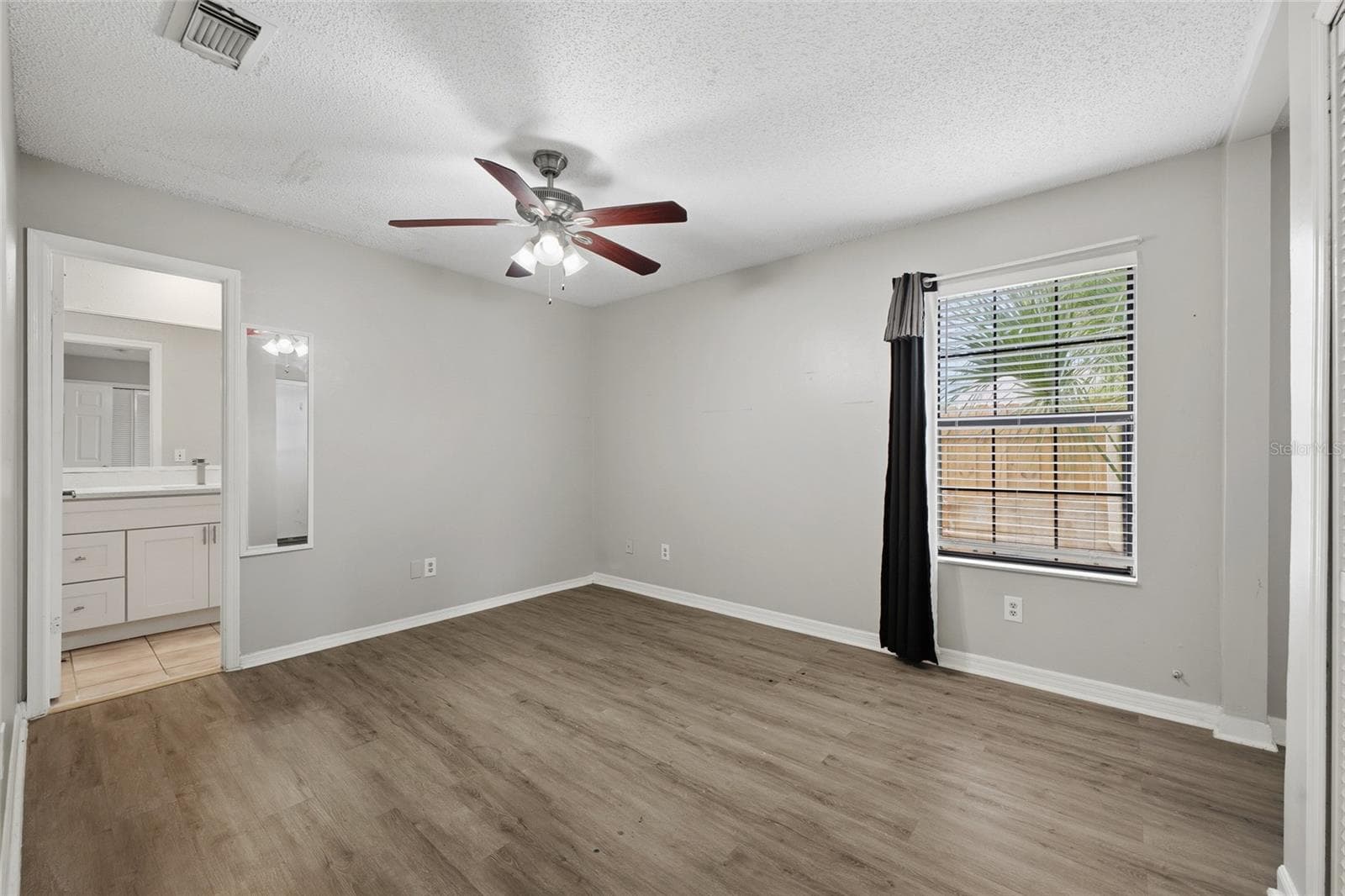 Townhouse at 510 YELLOWWOOD CT, ALTAMONTE SPRINGS, photo 9 of 23