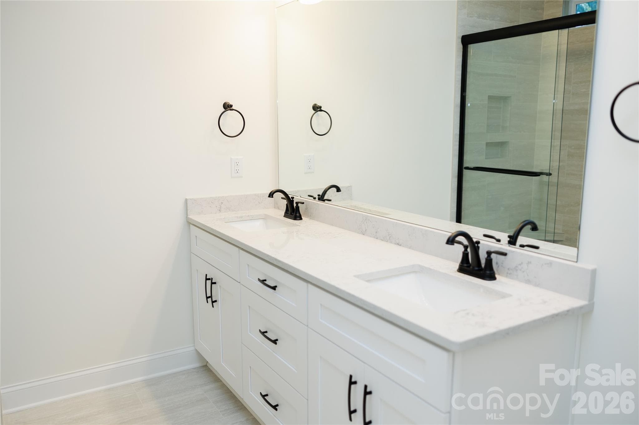 Primary Bath - 107 Abbington Lane, Shelby