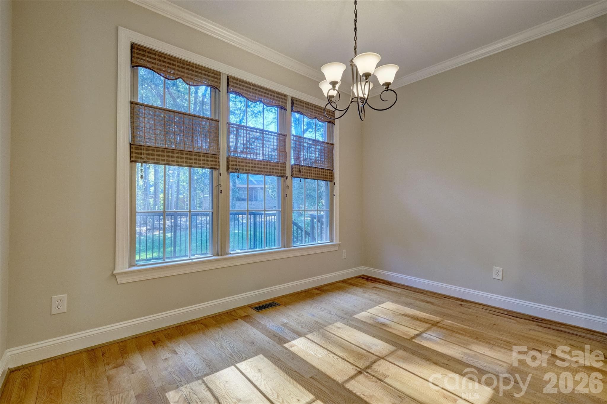 Single Family Residence at 225 Highland Forest Drive, Lake Wylie, photo 8 of 48