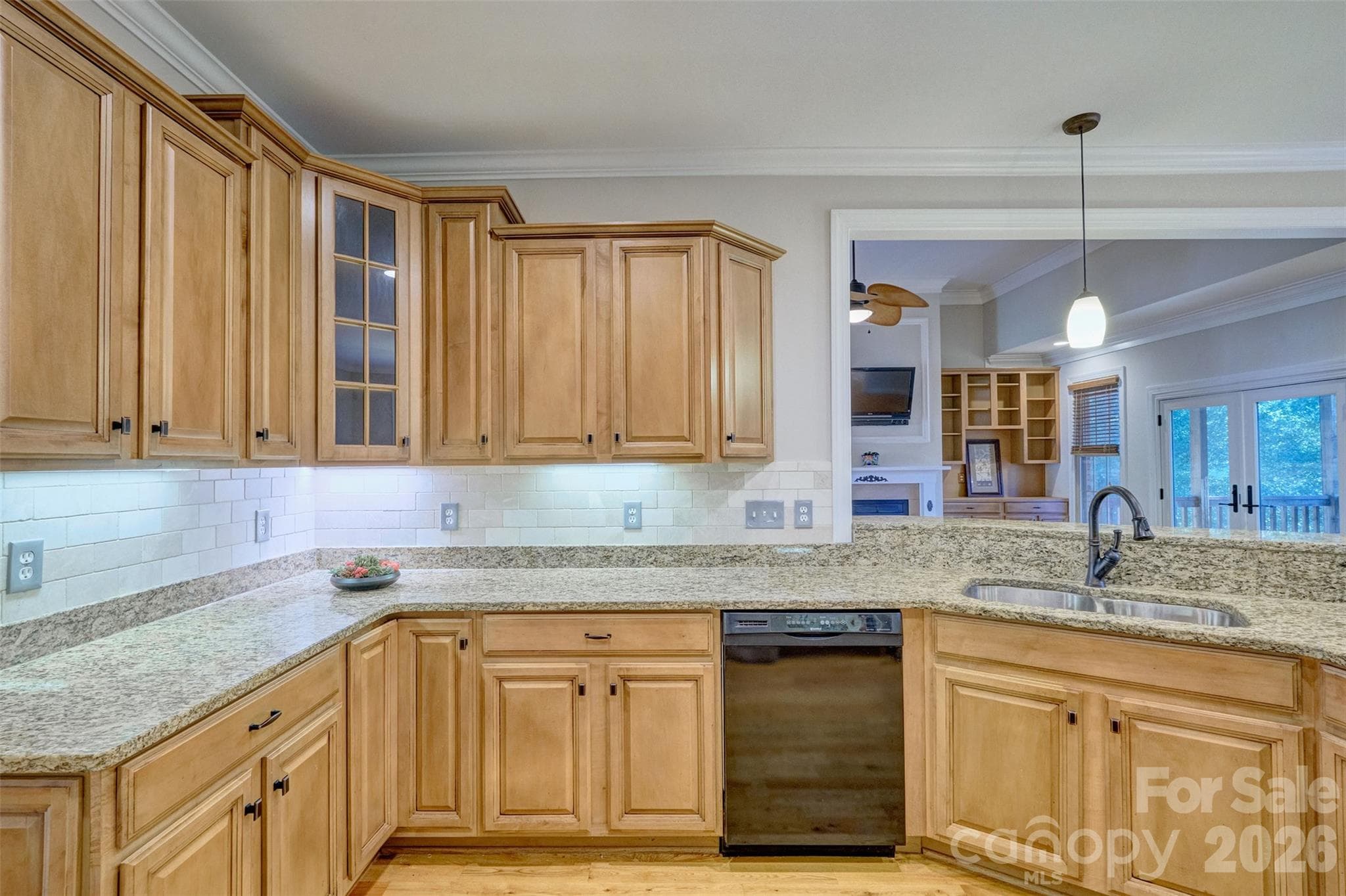 Single Family Residence at 225 Highland Forest Drive, Lake Wylie, photo 11 of 48