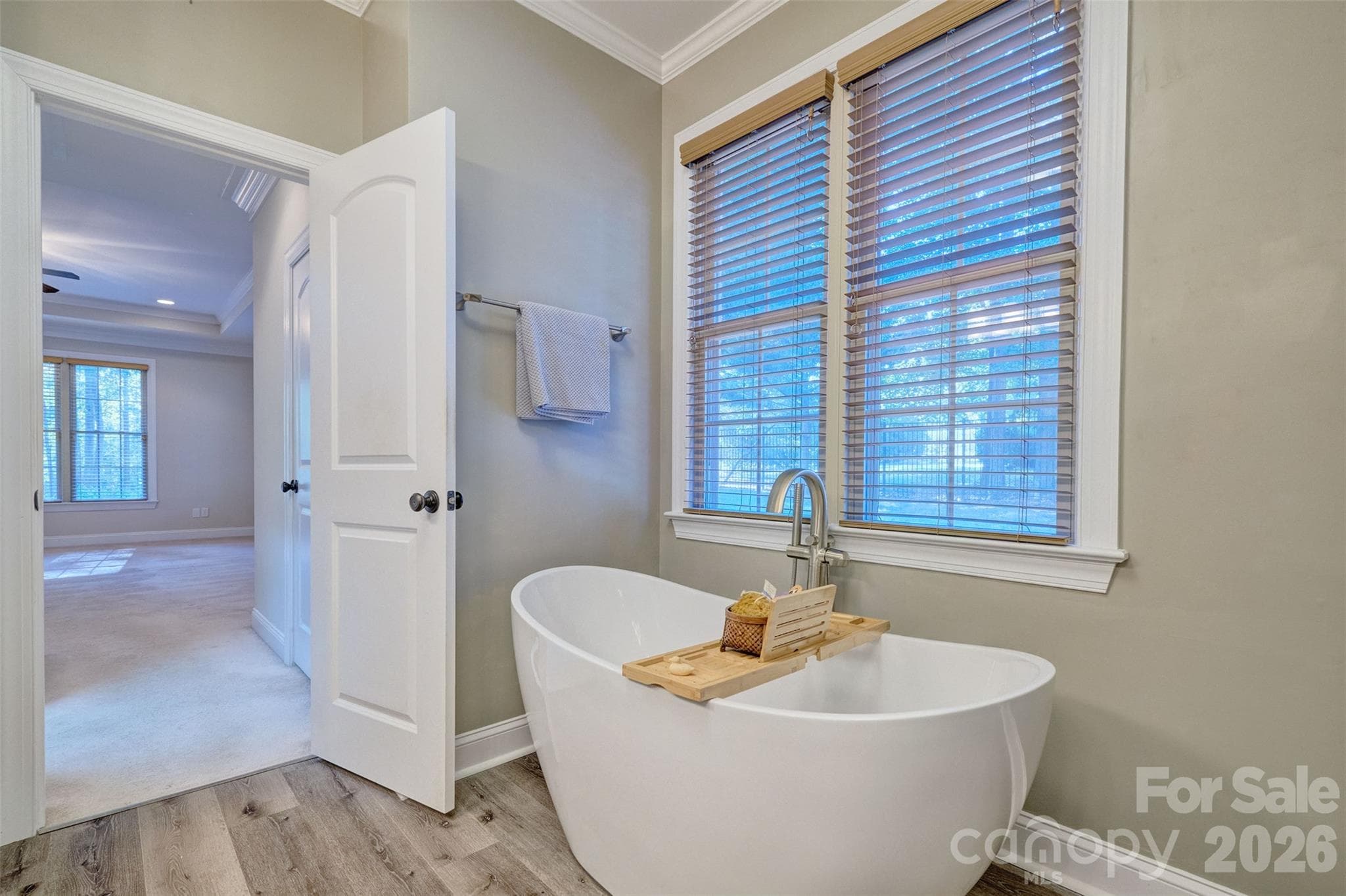 Single Family Residence at 225 Highland Forest Drive, Lake Wylie, photo 27 of 48