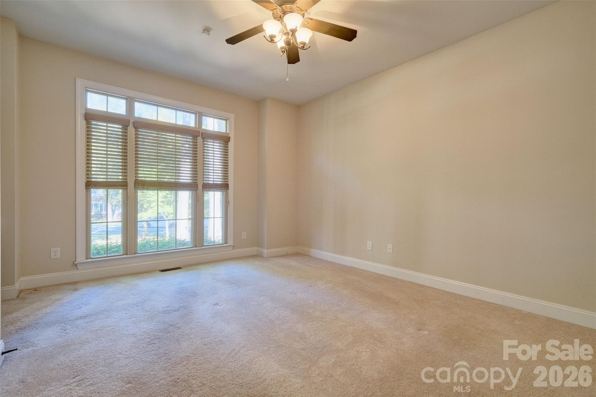 Single Family Residence at 225 Highland Forest Drive, Lake Wylie, photo 29 of 48
