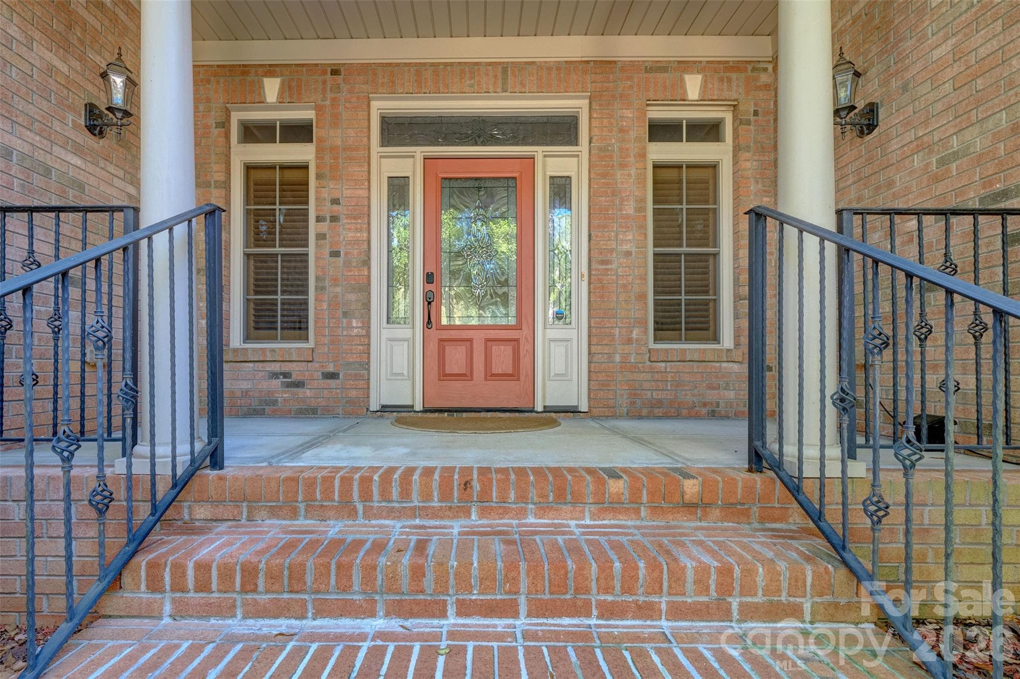 Single Family Residence at 225 Highland Forest Drive, Lake Wylie, photo 4 of 48