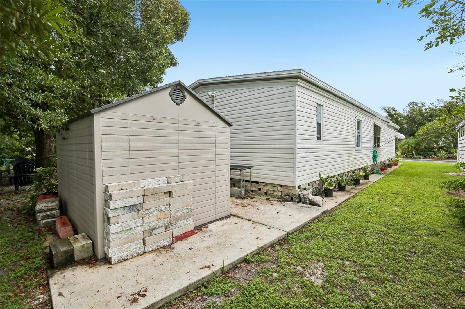 Manufactured Home at 8807 SHELDON WEST DR, TAMPA, photo 21 of 22