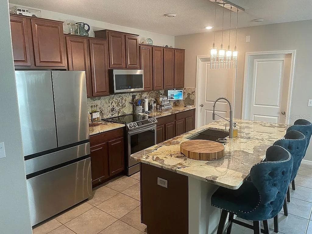Single Family Residence at 5112 BRICKWOOD RISE DR, WIMAUMA, photo 3 of 17