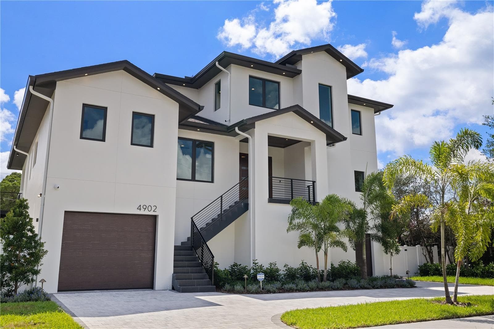 Single Family Residence at 4902 W SAN NICHOLAS ST, TAMPA, photo 3 of 80