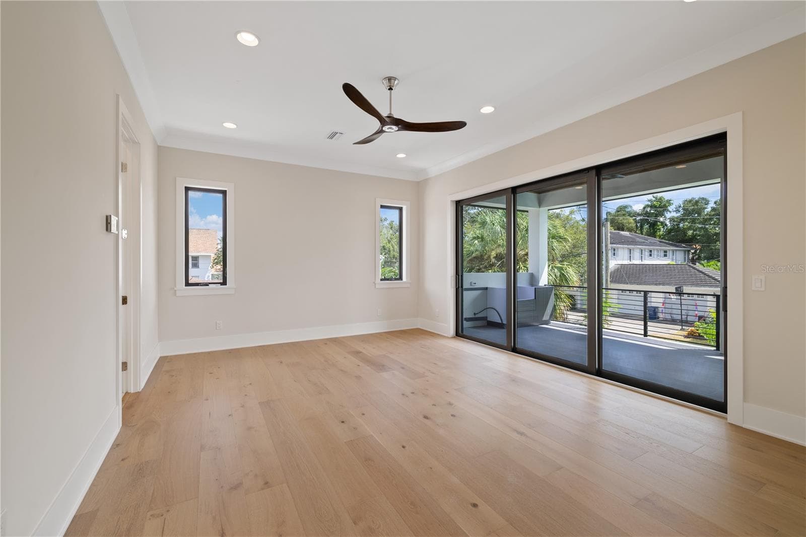 Single Family Residence at 4902 W SAN NICHOLAS ST, TAMPA, photo 13 of 80
