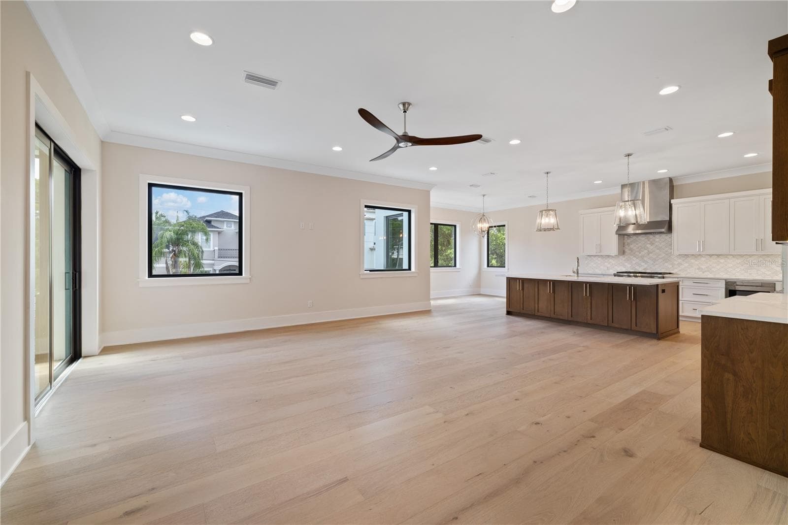 Single Family Residence at 4902 W SAN NICHOLAS ST, TAMPA, photo 29 of 80