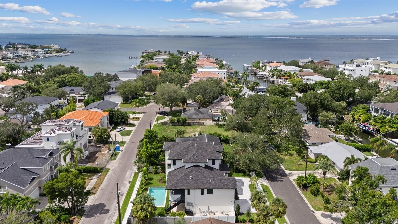 Single Family Residence at 4902 W SAN NICHOLAS ST, TAMPA, photo 61 of 80