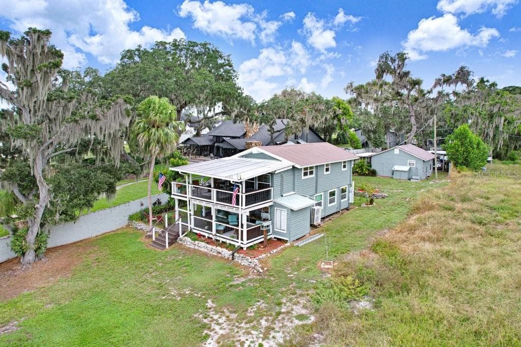 Single Family Residence at 11337 KNIGHTS GRIFFIN RD, THONOTOSASSA, photo 13 of 91